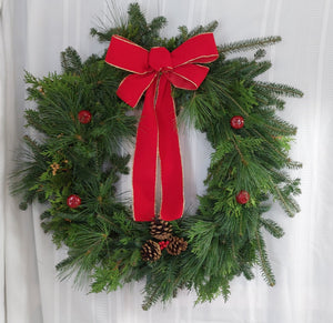 Traditional Mixed Wreath 30"